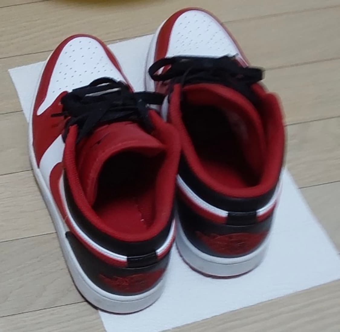 조던 1 로우 화이트 짐레드 블랙 팝니다 상품이미지2