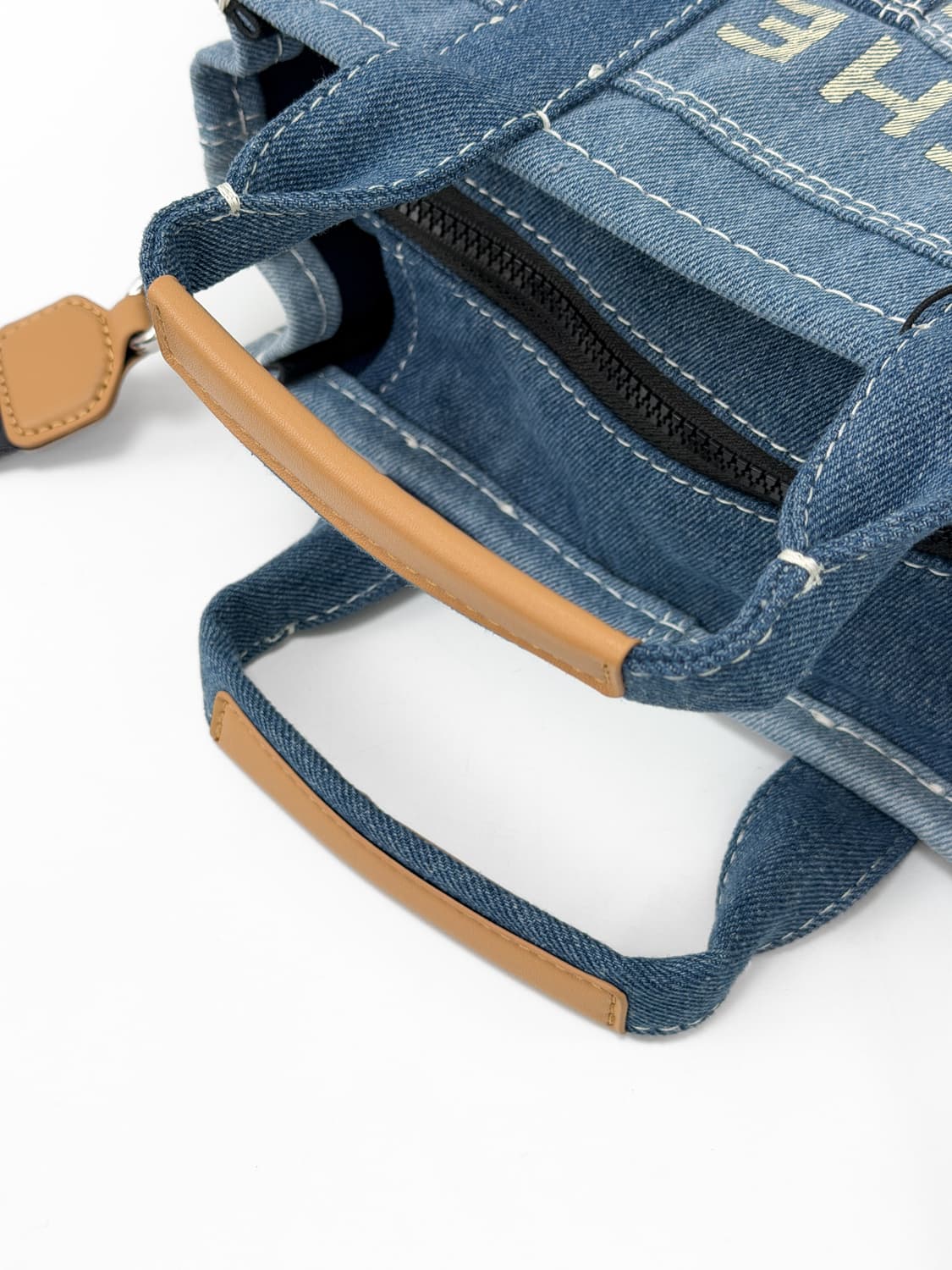 마크제이콥스 데님 패치워크 2WAY백 상품이미지7