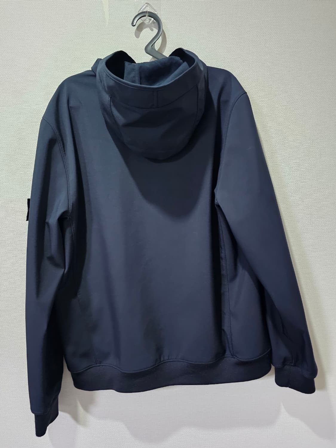 정품 스톤아일랜드 20SS 소프트쉘 후드 점퍼 자켓 100 / L 상품이미지4