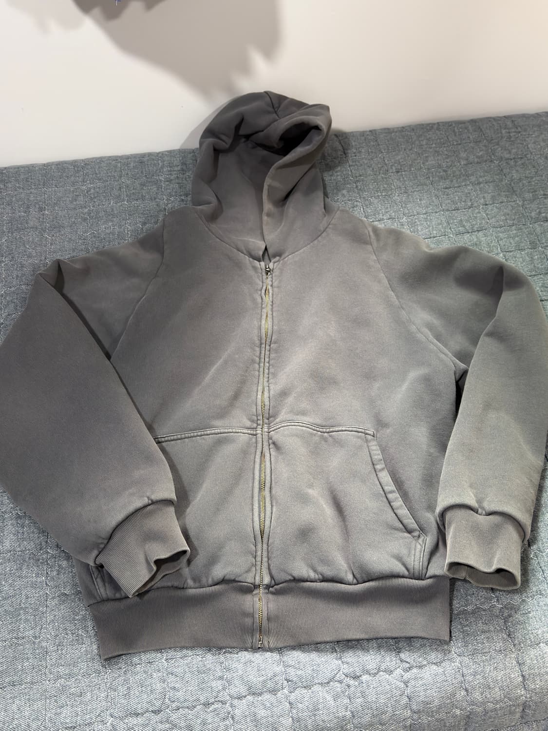 yeezy 후드집업 다크그레이 s 상품이미지1