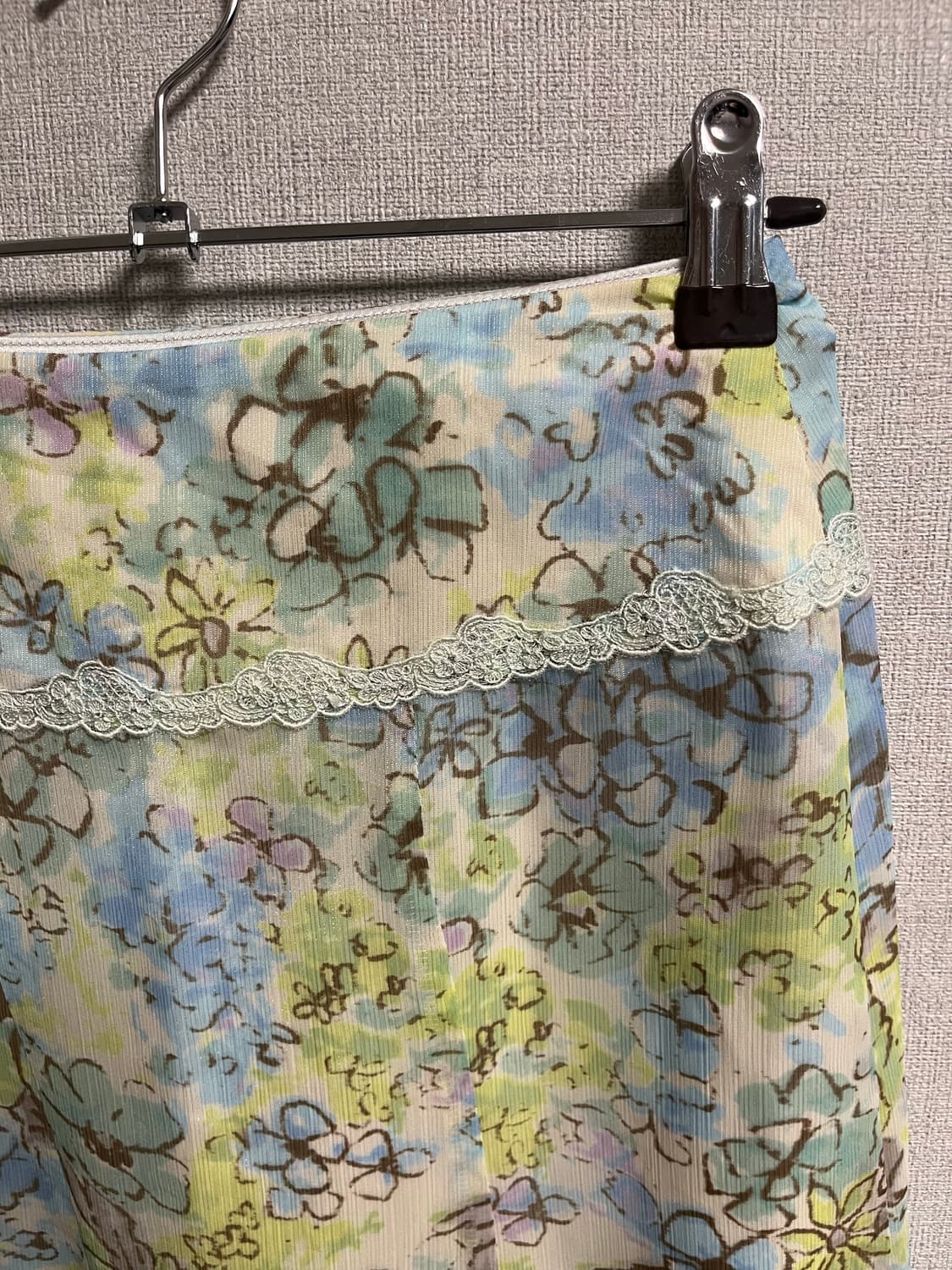 [플로럴 / 페어리 / set] 플로럴 언발 미디 스커트 & 프릴 셔츠 상품이미지3