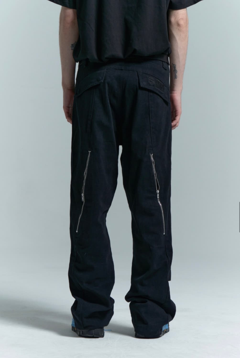 L[미착용보관오염있음)플라스틱프로덕트 MPa 웨이브 지퍼 팬츠 블랙 (보 상품이미지2