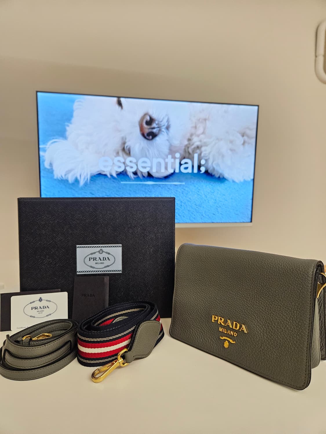 프라다 비텔로 다이노 숄더백  (마블) 상품이미지1