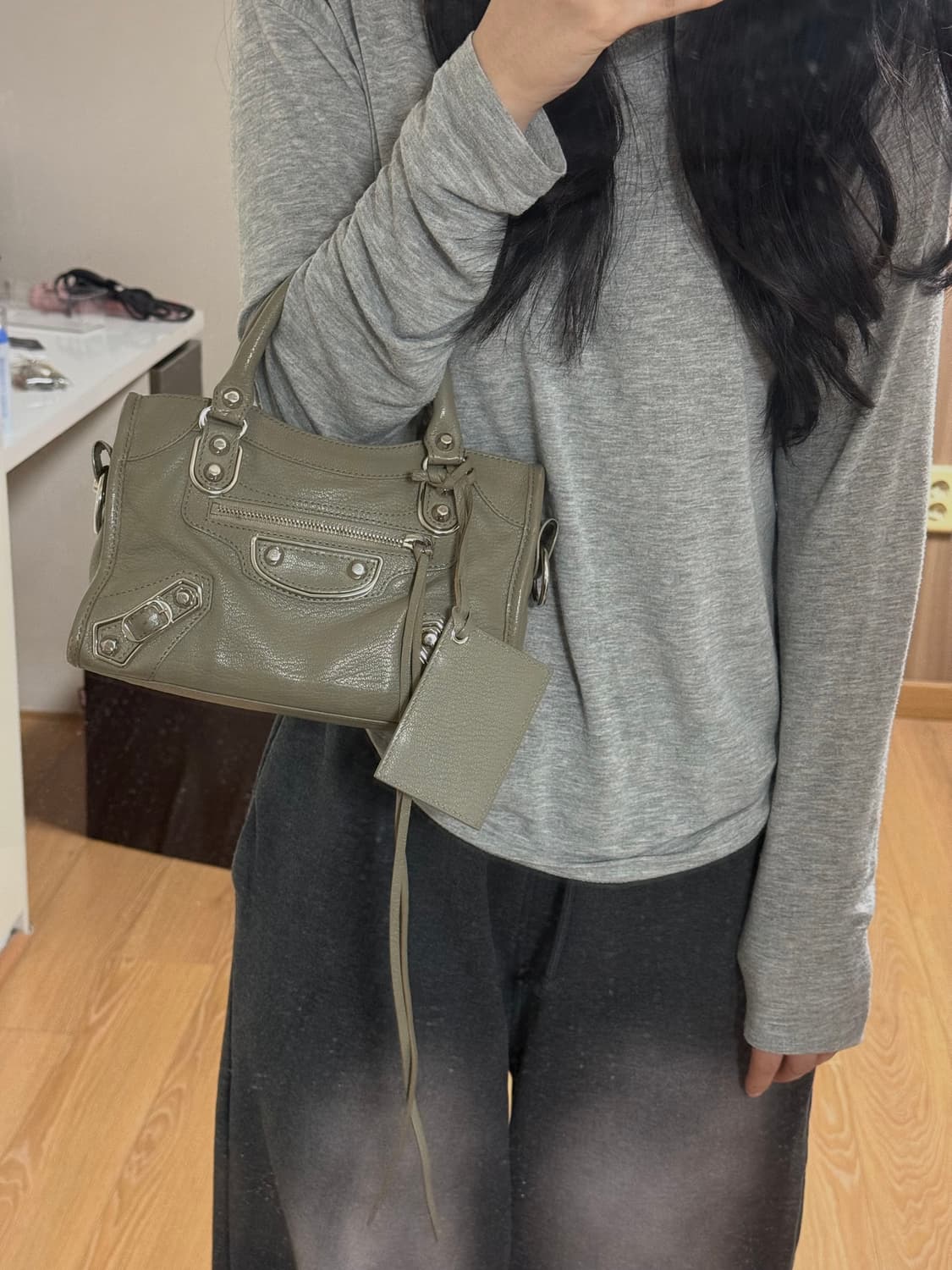 발렌시아가 모터백 시티백 미니 정품 상품이미지10