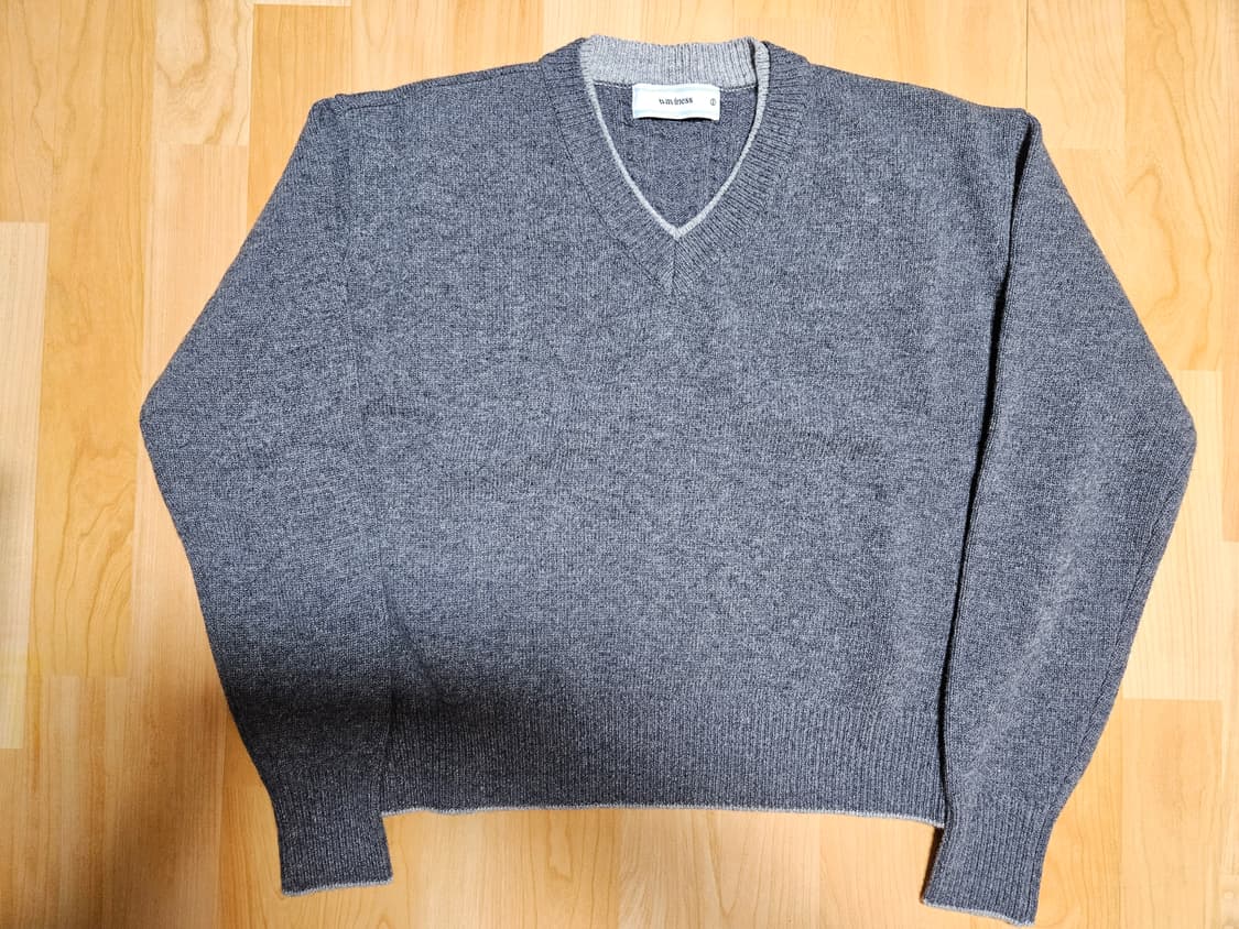 웨이비니스 드리프트 레이어드 브이넥 니트 그레이 1사이즈 상품이미지3