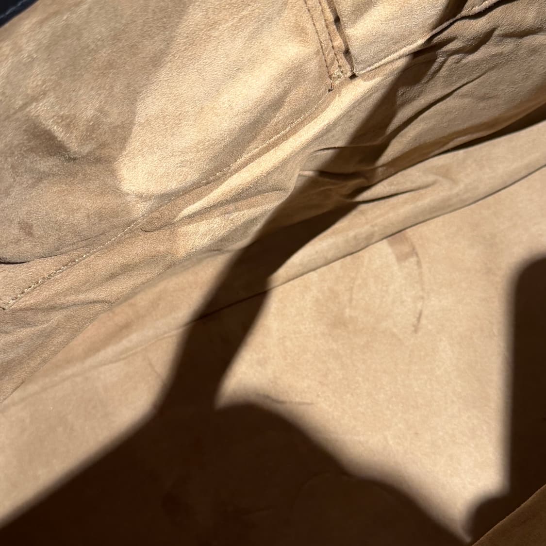 MCM 이태리 메탈로고 가죽 토트백 상품이미지6