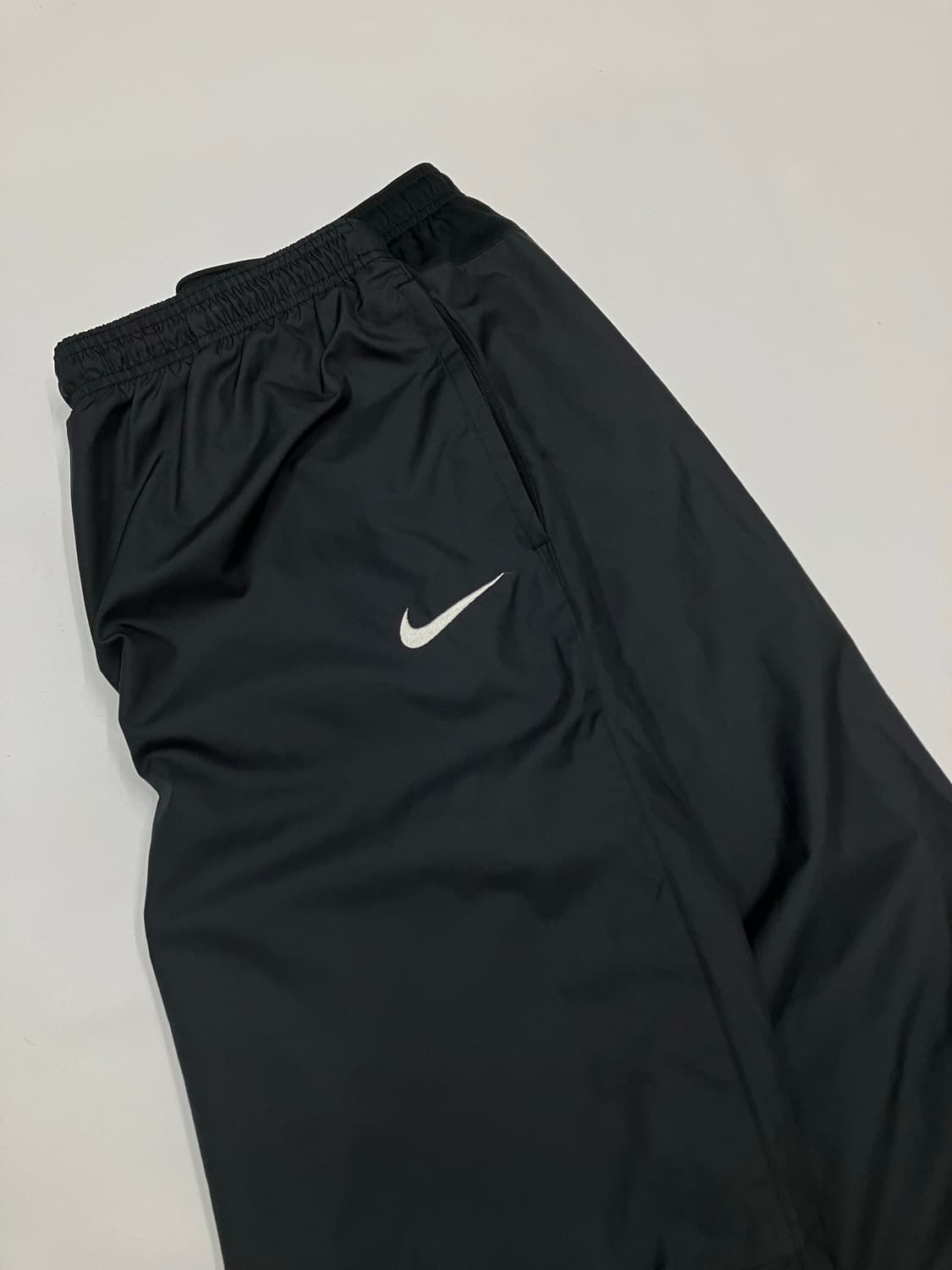 나이키 나일론 와이드 트랙팬츠 상품이미지2