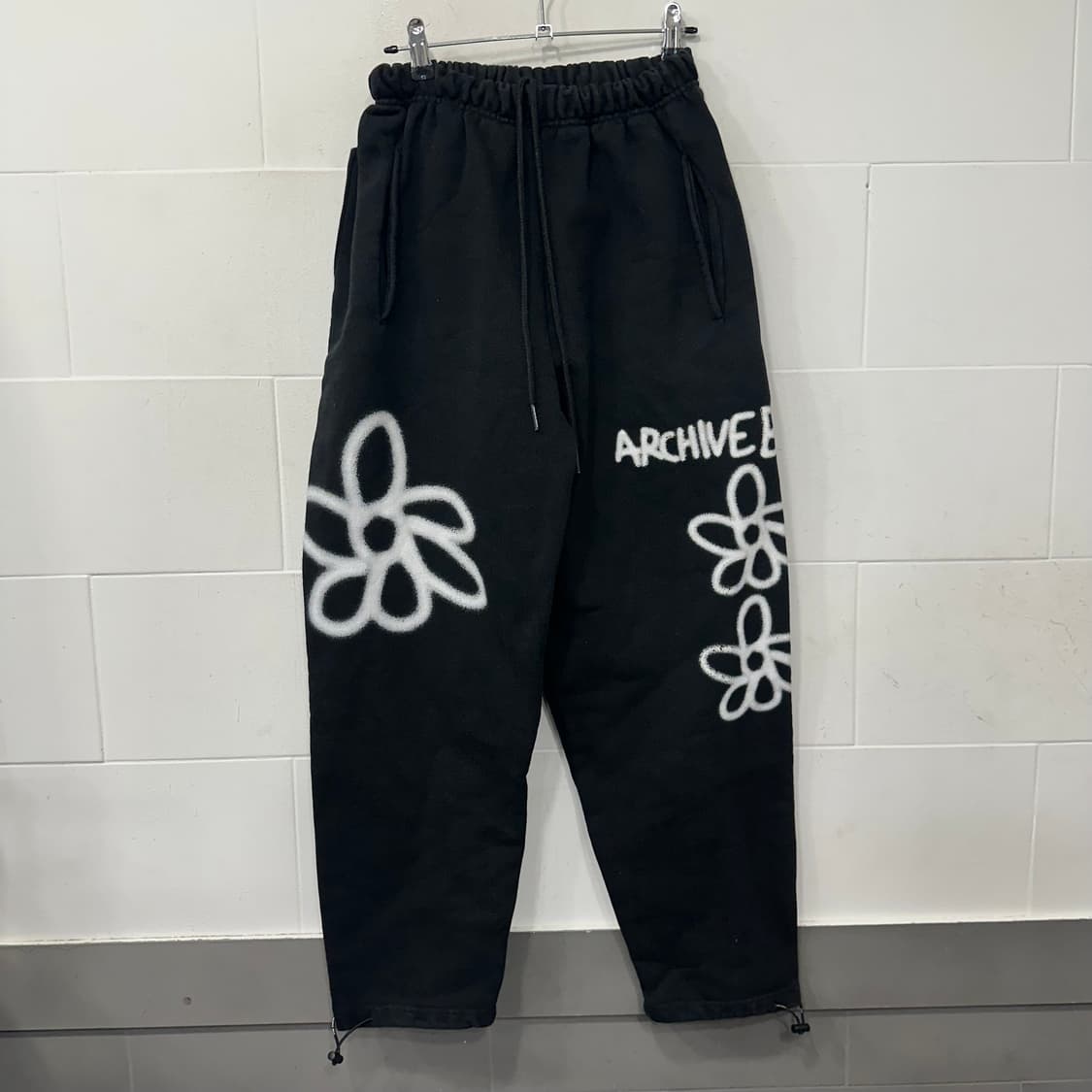 아카이브볼드 스웻팬츠 상품이미지1