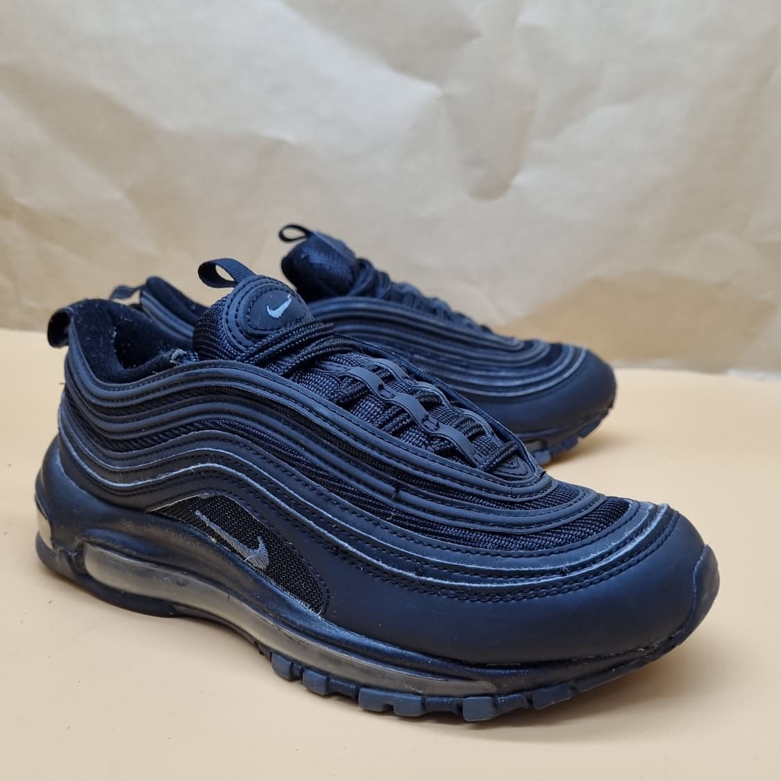 나이키 에어맥스97 트리플 블랙 운동화235 상품이미지1