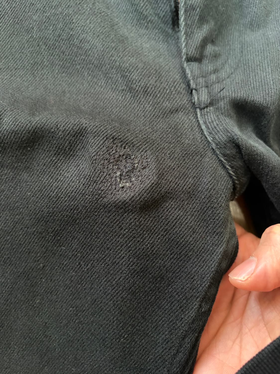 준야 X 꼼데 스터드 블랙 팬츠 L 사이즈 판매합니다.  상품이미지5