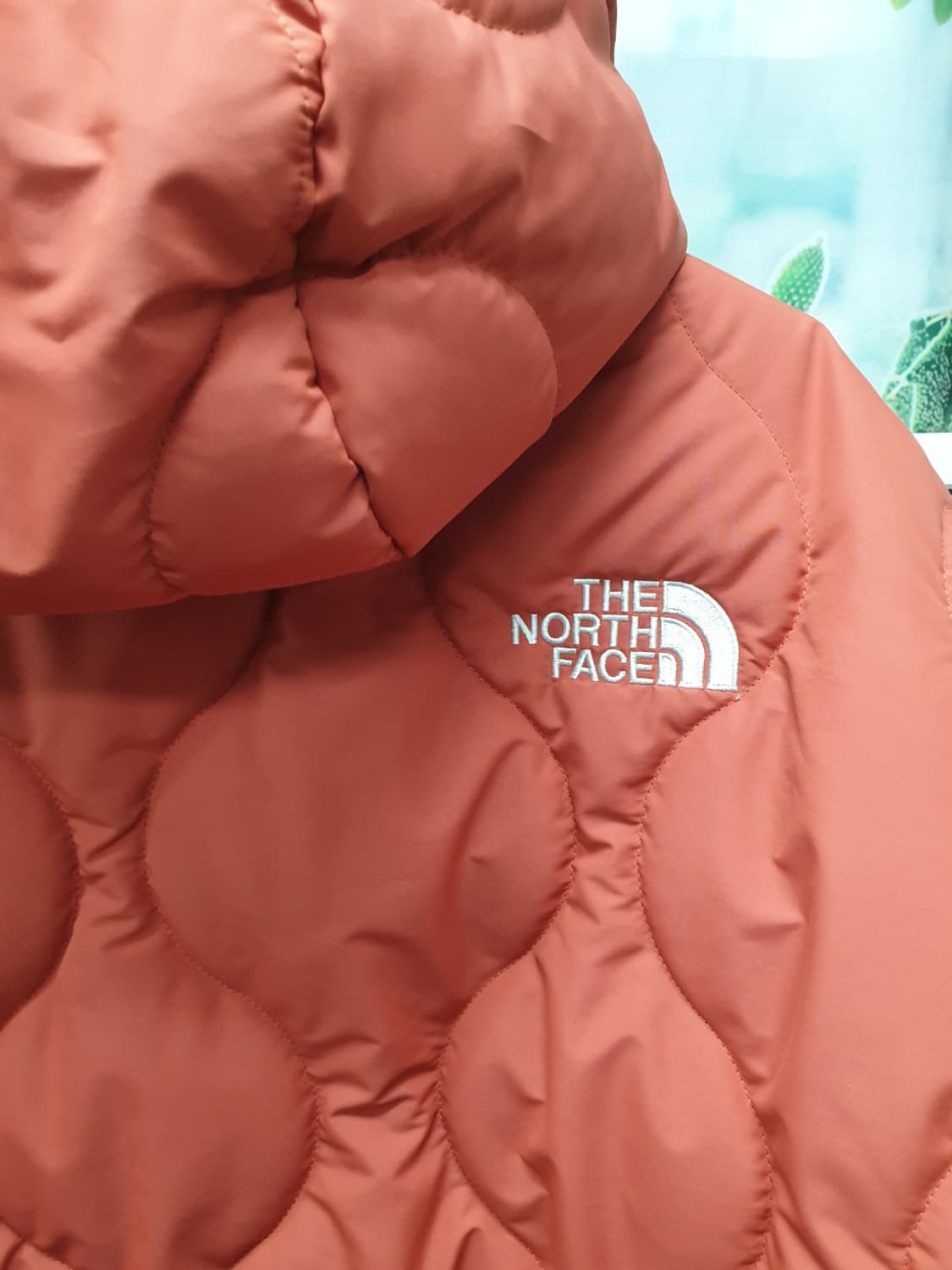 노스페이스 패딩 누빔패딩 퀼팅패딩 브이모션 파카  상품이미지5
