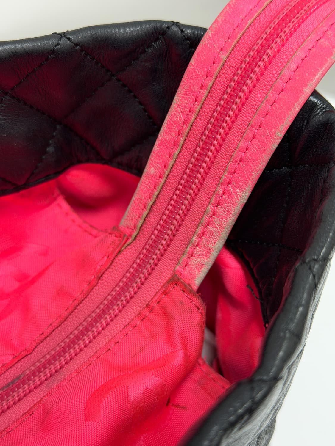 샤넬 깜봉 퀼티드 CC 로고 쇼퍼백 상품이미지9