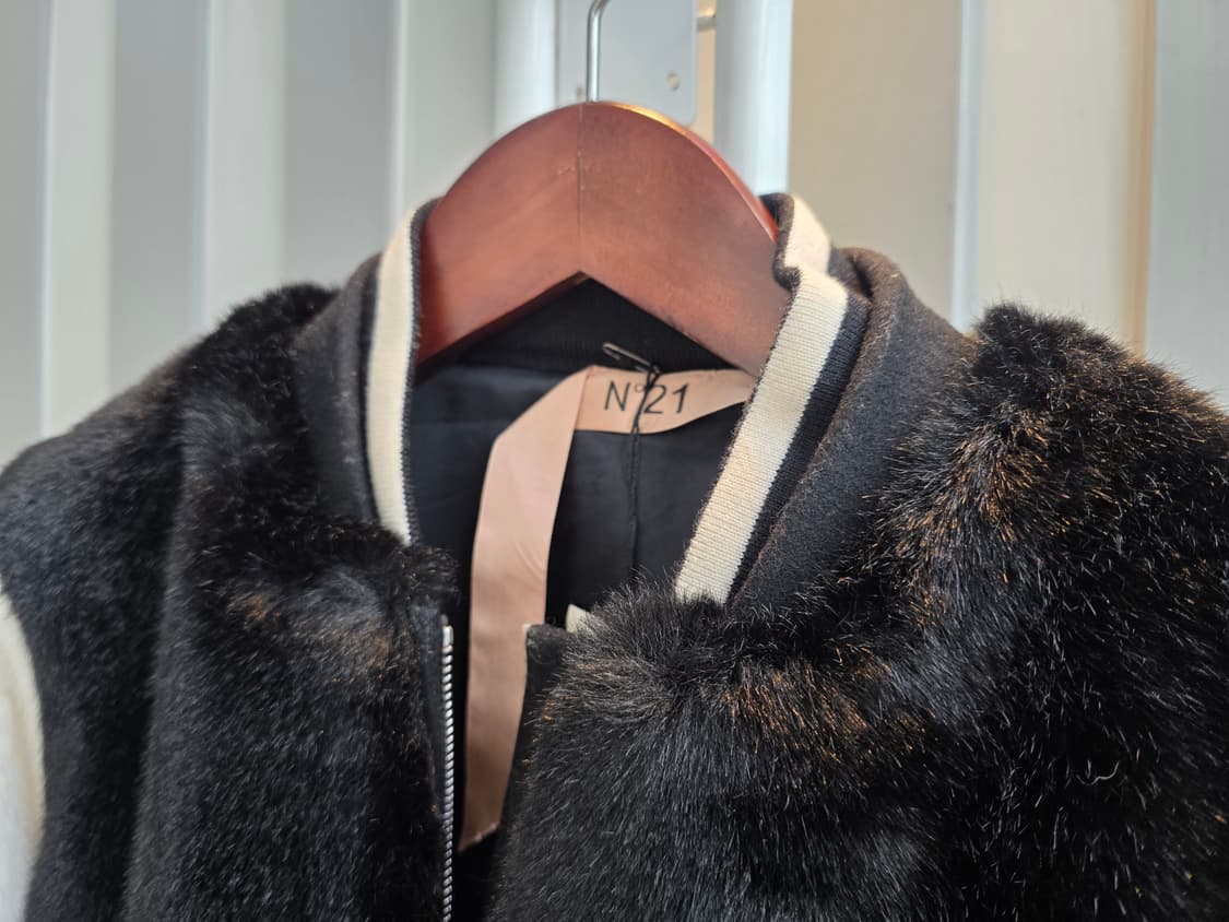 N21 정품 페이크 퍼 바시티  상품이미지4