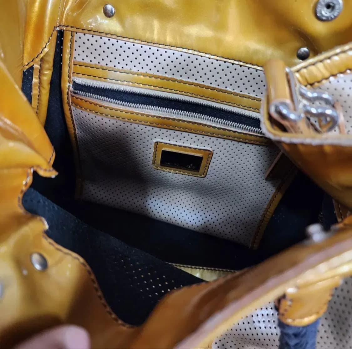 펜디 레더 토트백 숄더백 상품이미지9