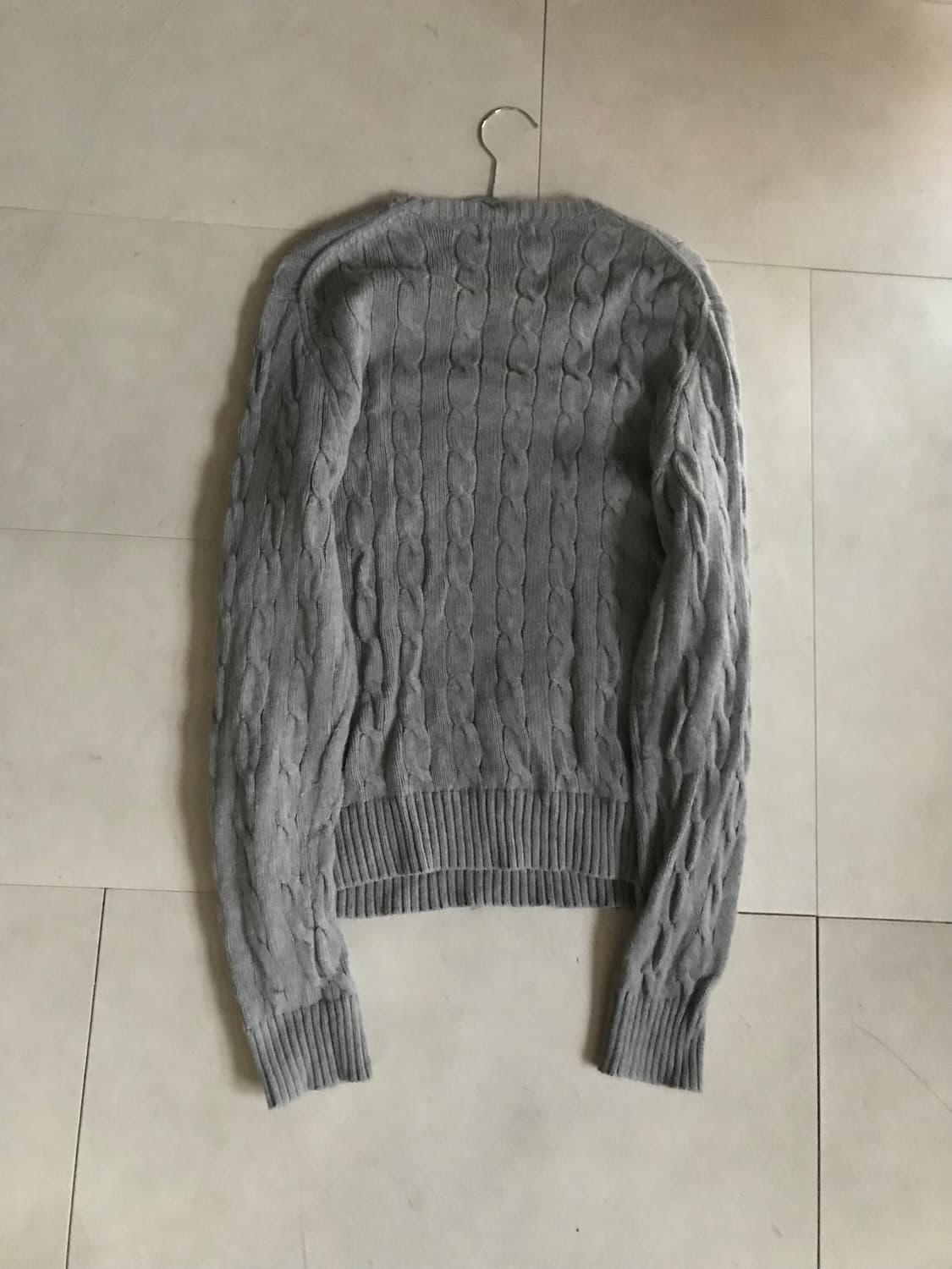 폴로 그레이 케이블 니트 상품이미지9