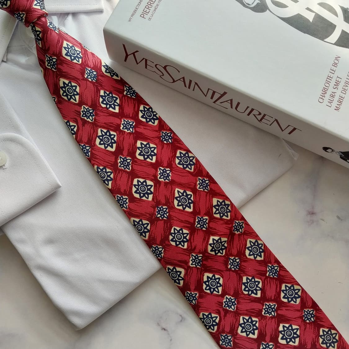 입생로랑 실크 진핑크 기하 패턴 넥타이 9.4cm A+등급 K1562
 상품이미지7