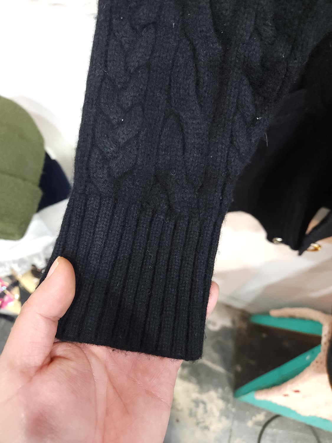 폴로 랄프로렌 메리노울 꽈배기 니트 케이프 가디건

 상품이미지6