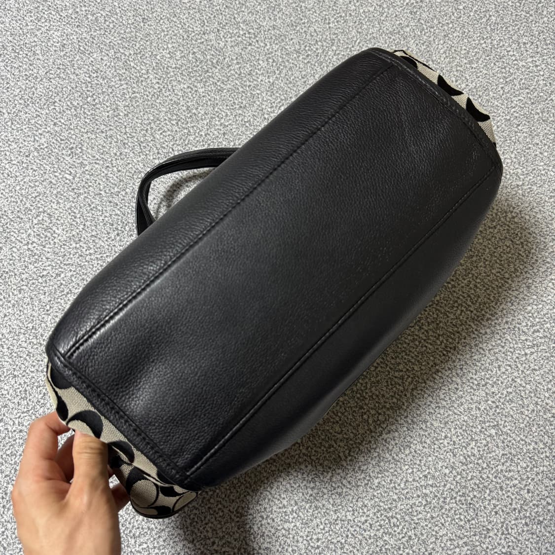 Coach 시그니처 토트백 상품이미지7