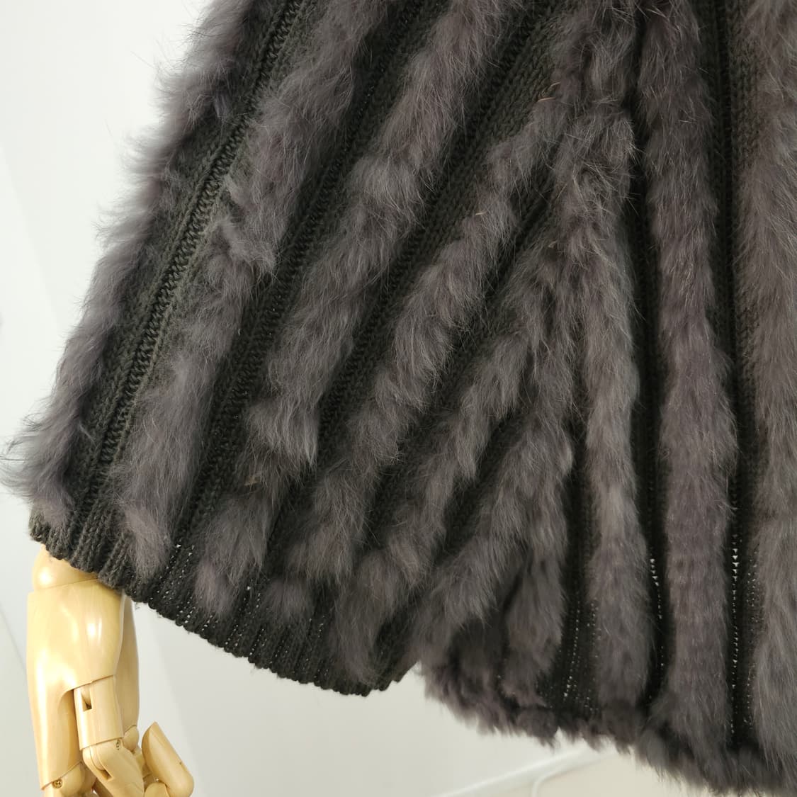 프랑스산 리얼 래빗퍼 100% 니트 케이프 판초 상품이미지7