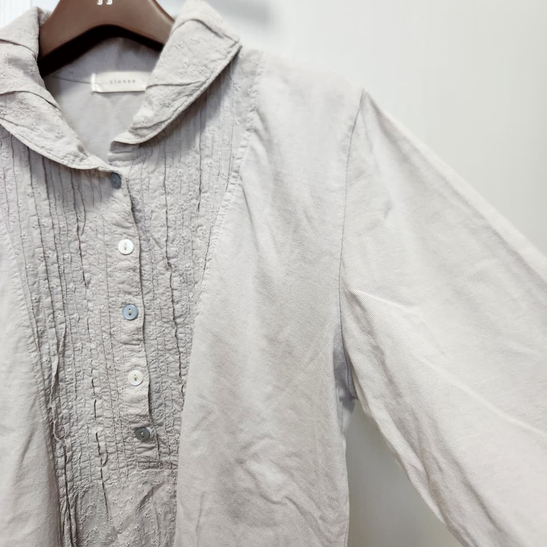 꽃펀칭 카라 블라우스 상품이미지3