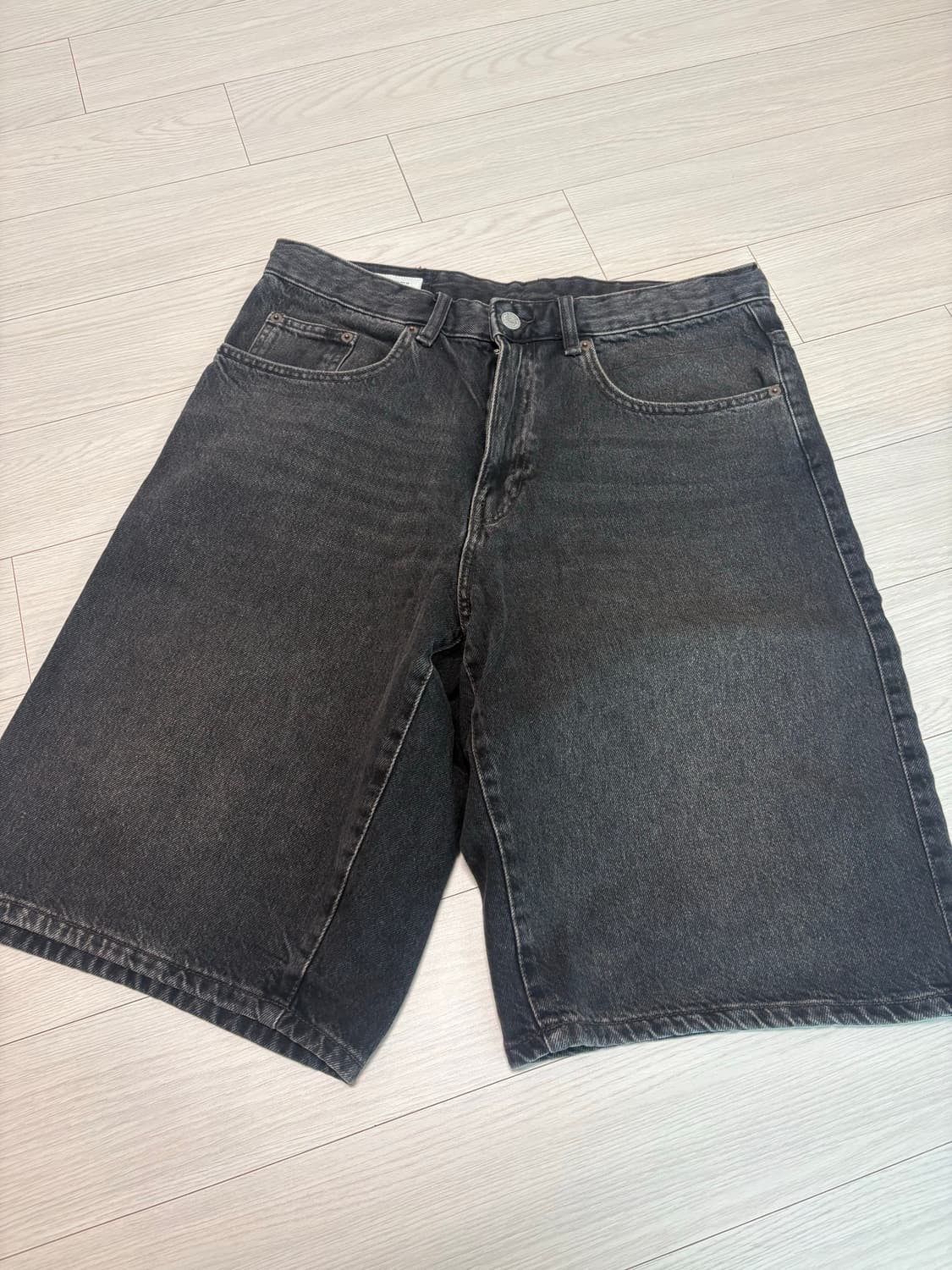 Zara 배기 죠츠 흑청 데님 쇼츠 32인치 상품이미지1