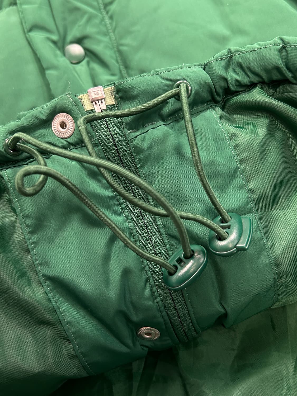 아디다스 00‘s 로고 그린 푸퍼 패딩 M  상품이미지7