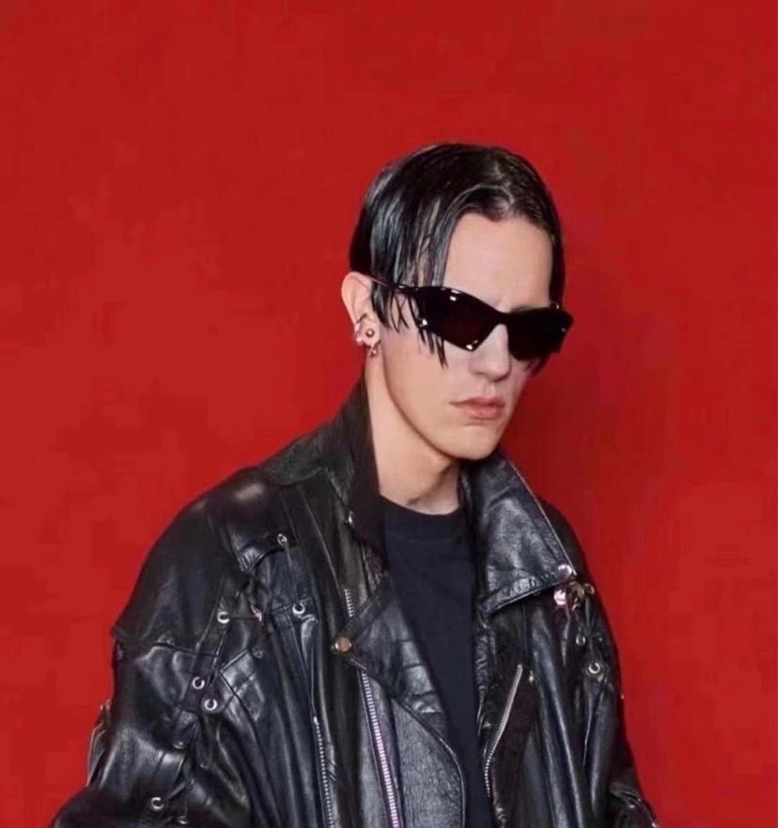 발렌시아가 배트 선글라스 상품이미지3