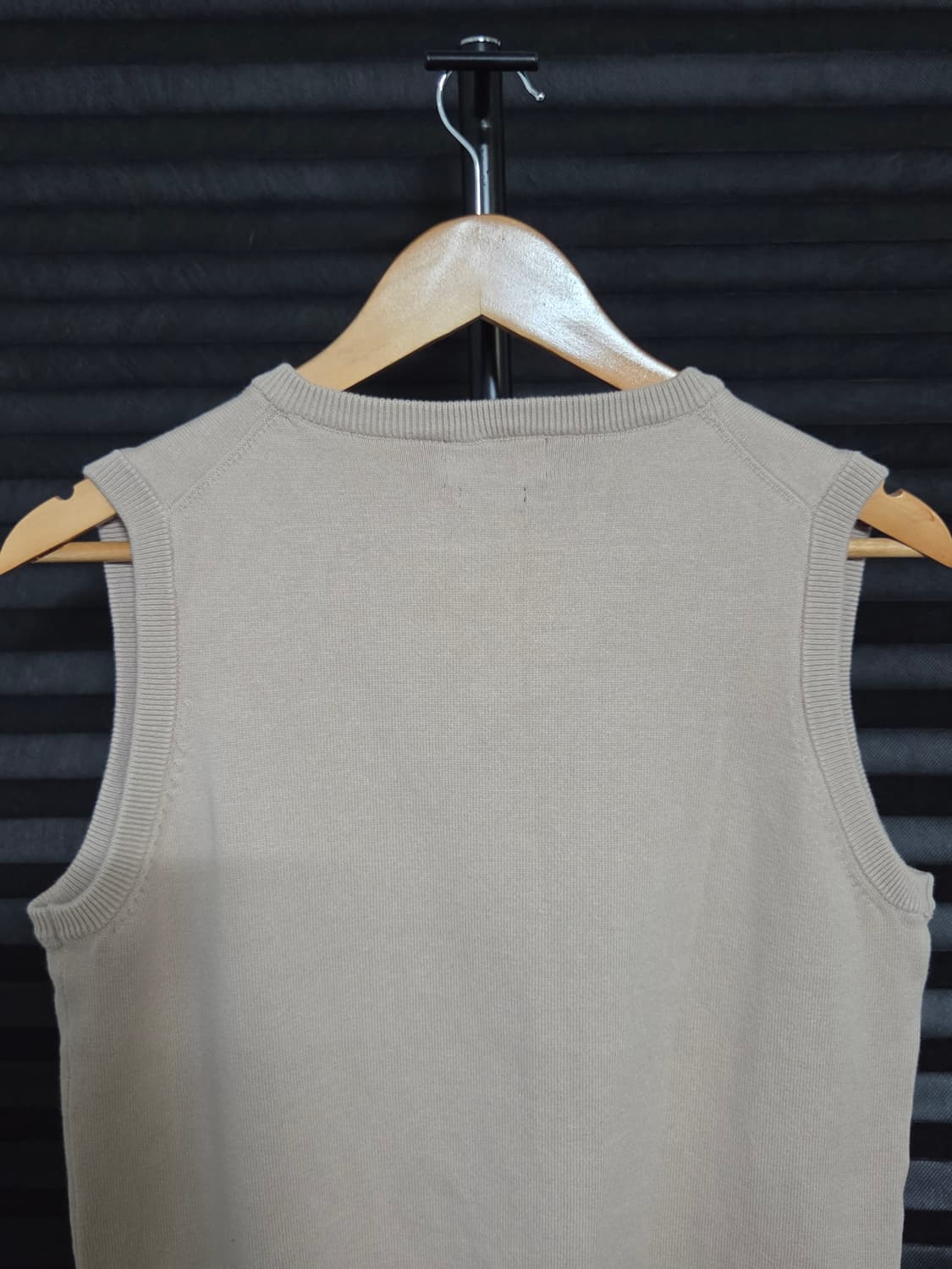 [폴로 랄프로렌] 커스텀 핏 브이넥 니트 베스트 조끼 | 00211 상품이미지6