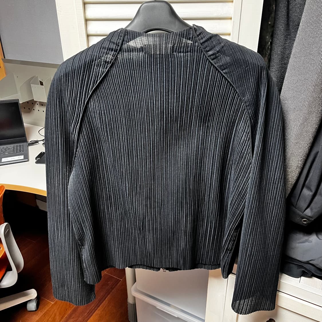 [M] 아모멘토 맨즈 플리츠 집업 점퍼 상품이미지2