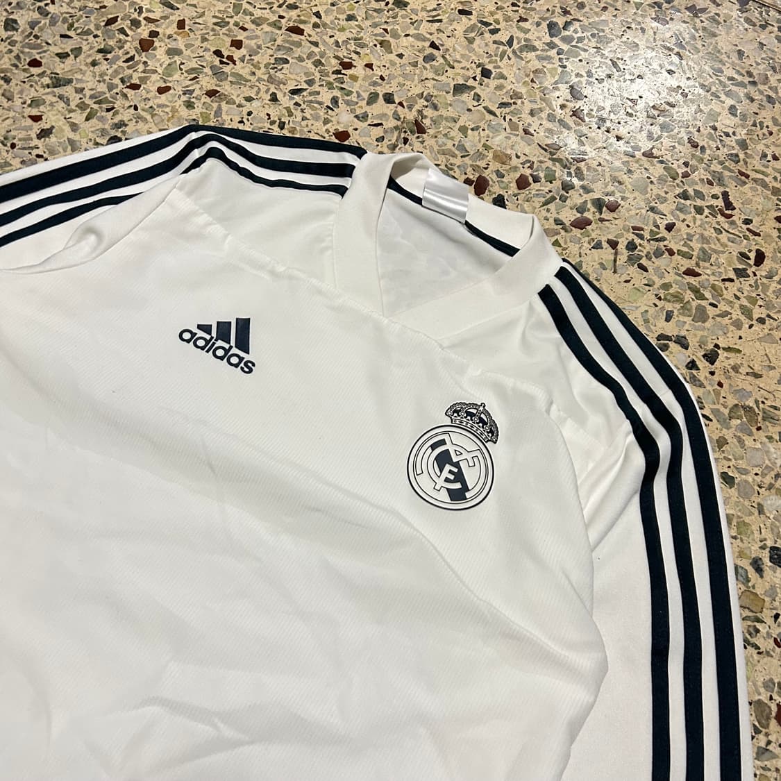 아디다스(ADIDAS) 레알마드리드 풋볼 트레이닝 트랙탑 상품이미지2