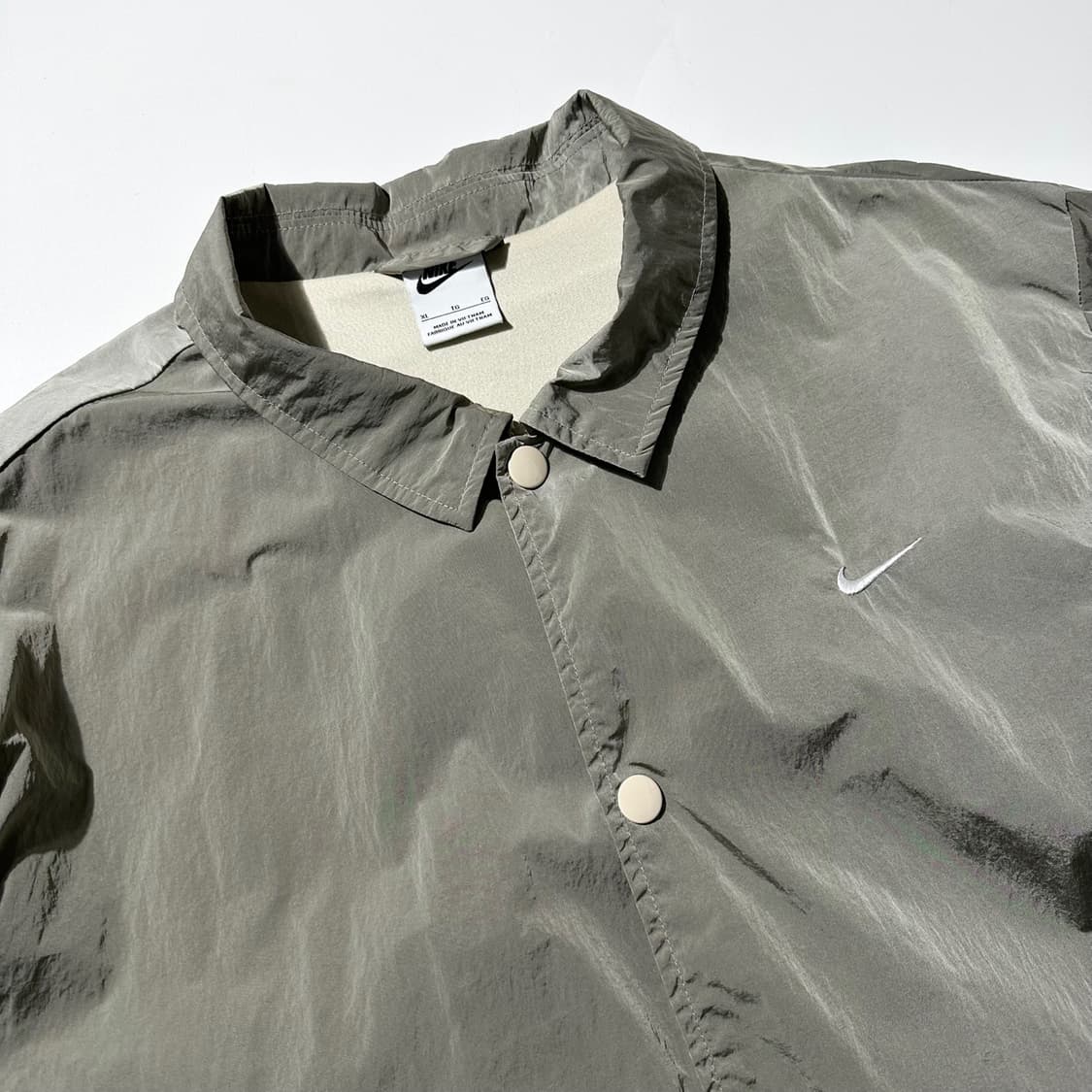 나이키 NSW 어센틱 나일론 코치 자켓 상품이미지3