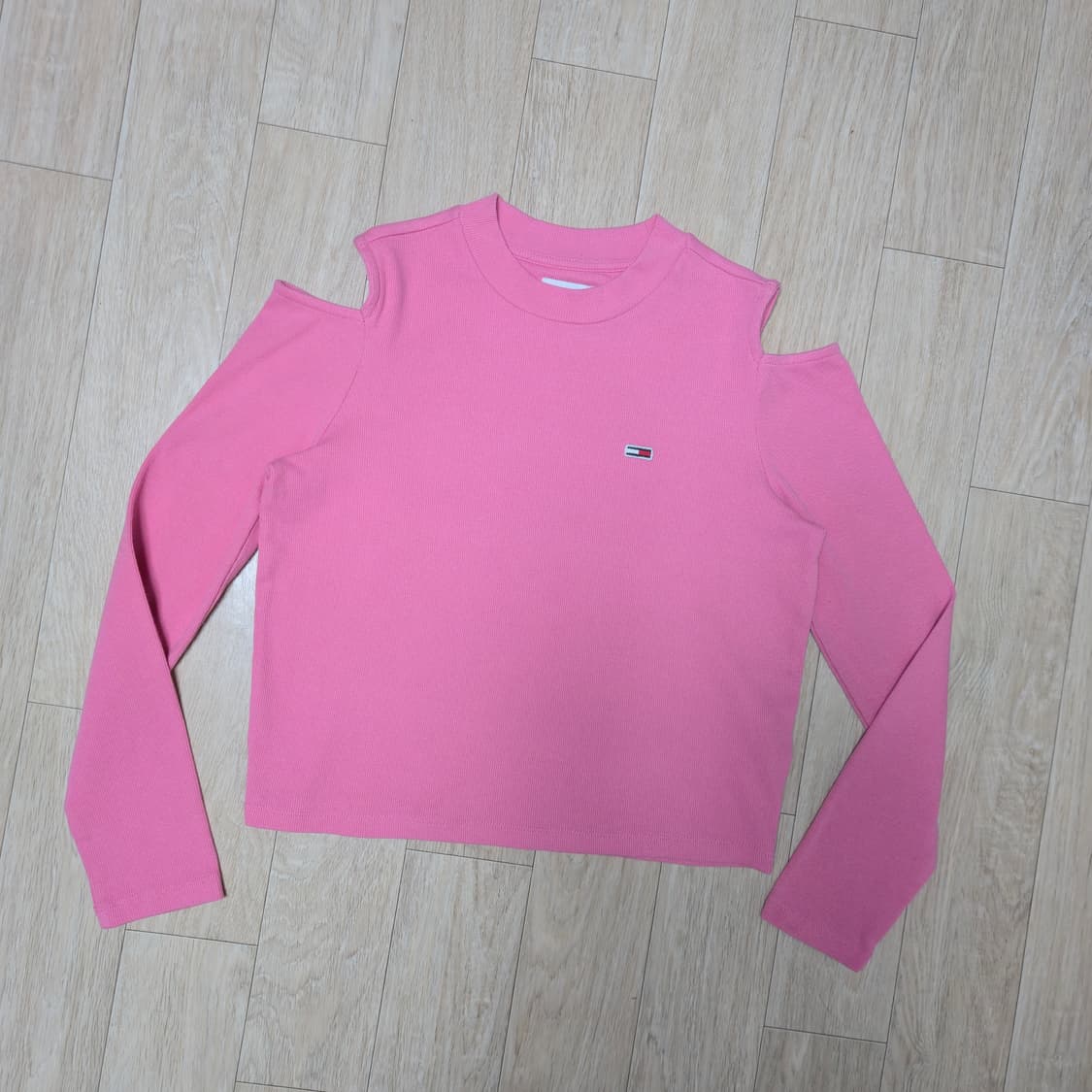 M) 타미진스 핑크 오프숄더 골지 긴팔티셔츠 상품이미지1