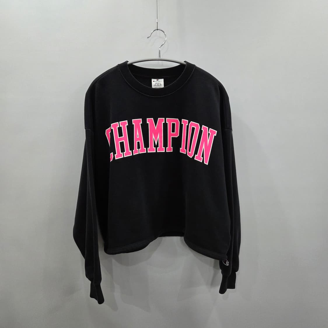 챔피온 우먼 스펠로고 프린팅 크롭 맨투맨 S 상품이미지1