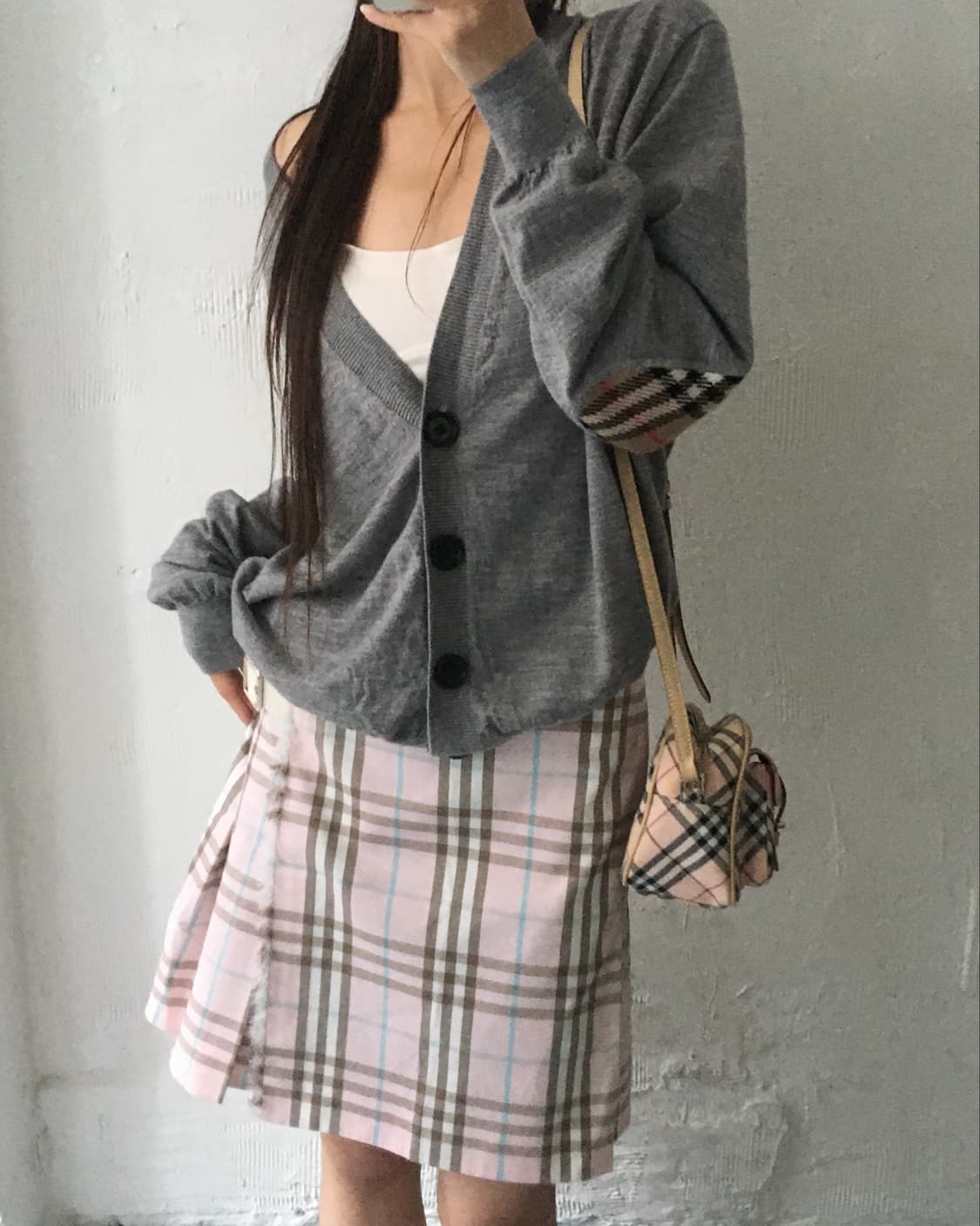 Burberry 버버리 노바체크 패치 그레이 울 브이넥 가디건 상품이미지1