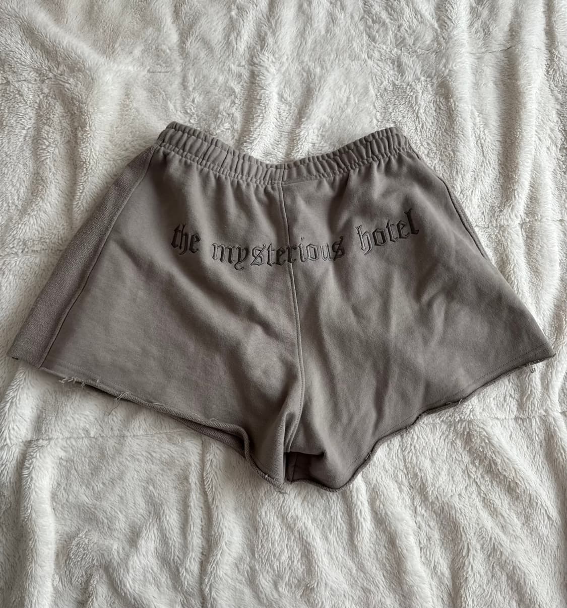 더미스테리어스호텔 컷오프 스웻 쇼츠 상품이미지7