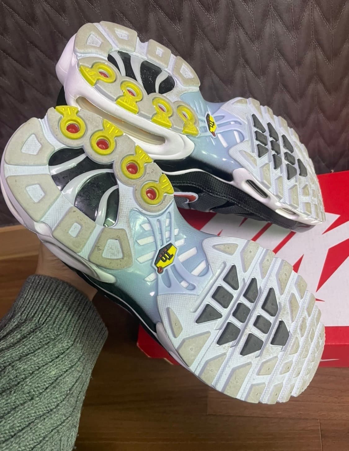 나이키 에어맥스 플러스 260mm 실착1회 상품이미지3