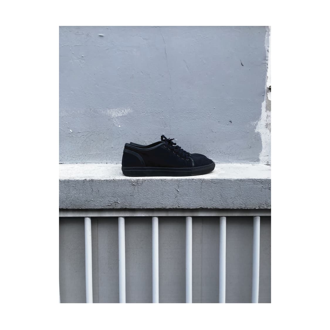 Armarni Collezioni Suede Low Sneakers 상품이미지4