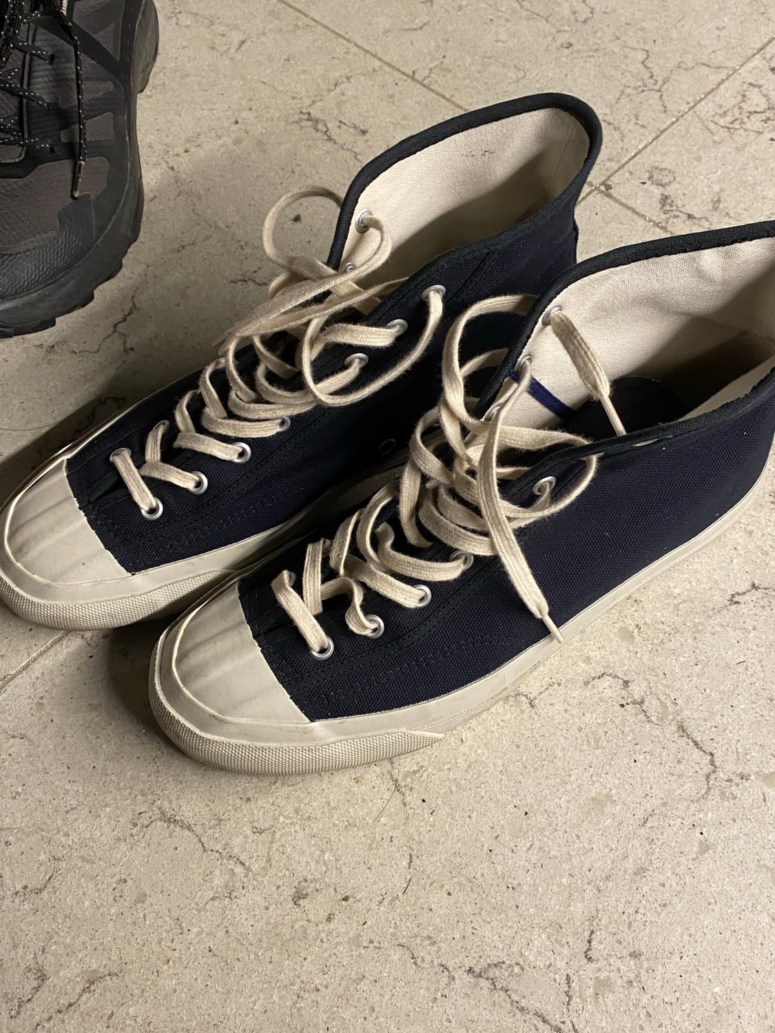 문스타 네이비 250 상품이미지1