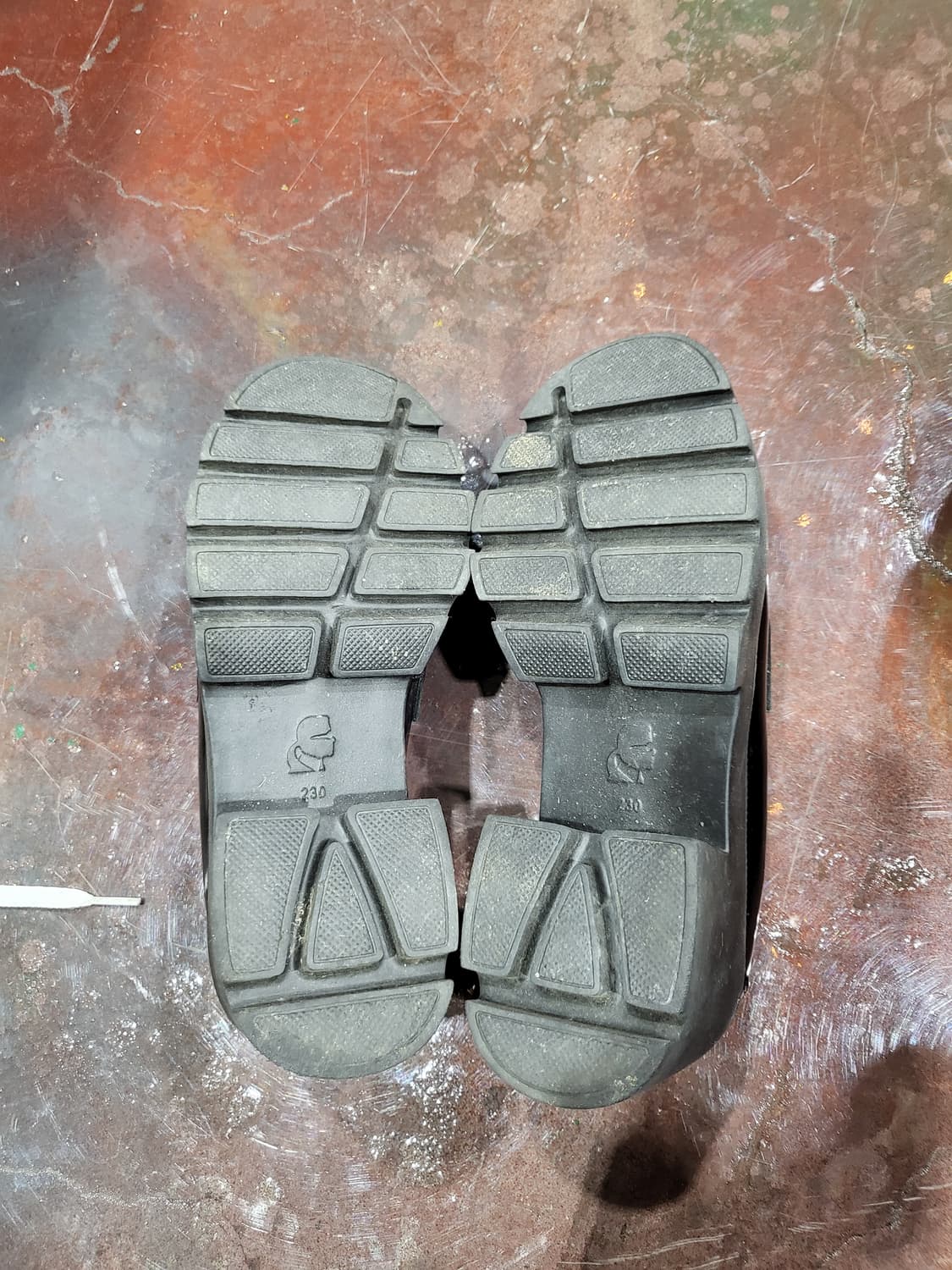 칼 라거펠트 블랙 트위드 체인 로퍼 상품이미지4