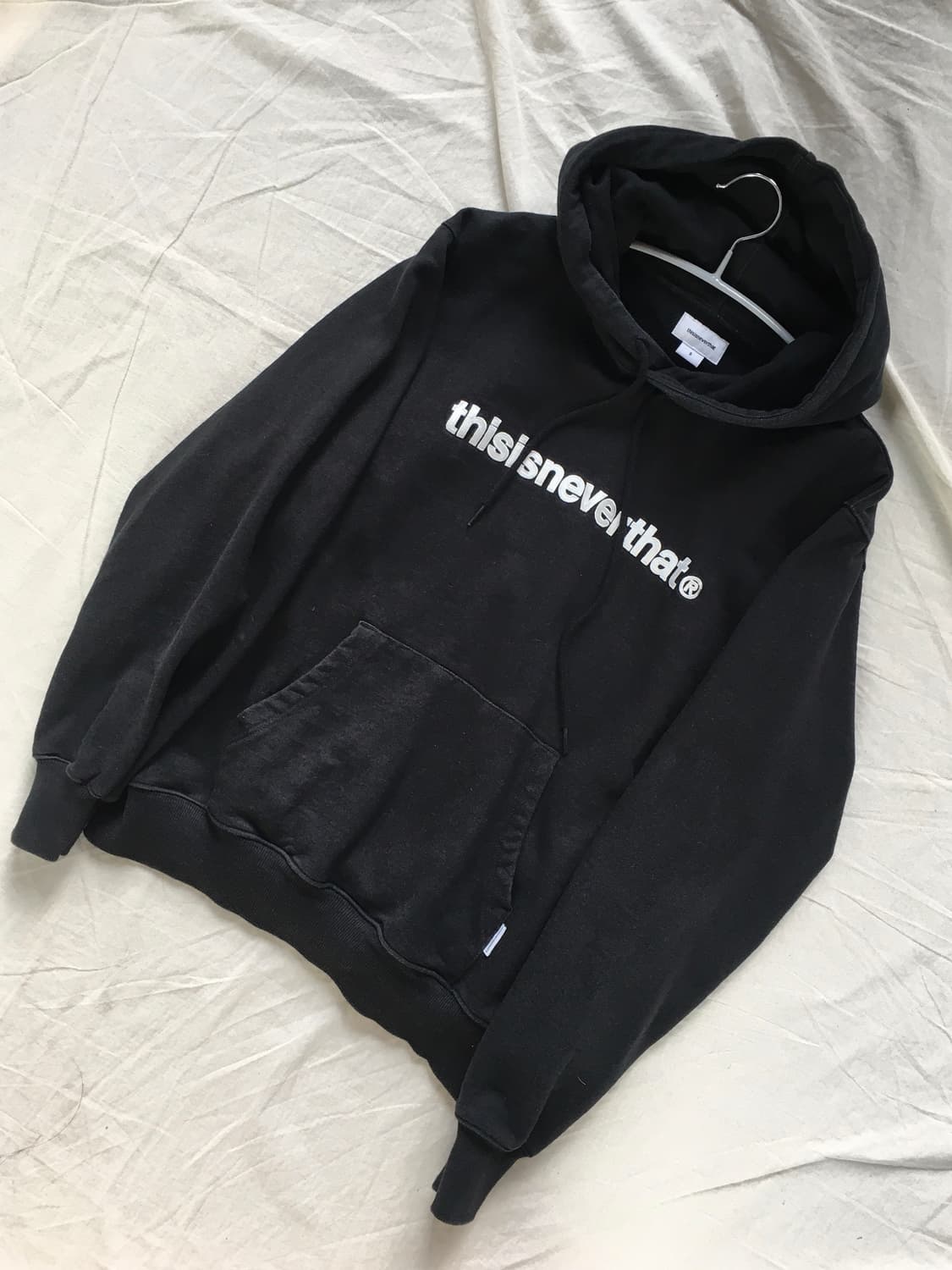 디스이즈네버뎃 로고 후드티 상품이미지3