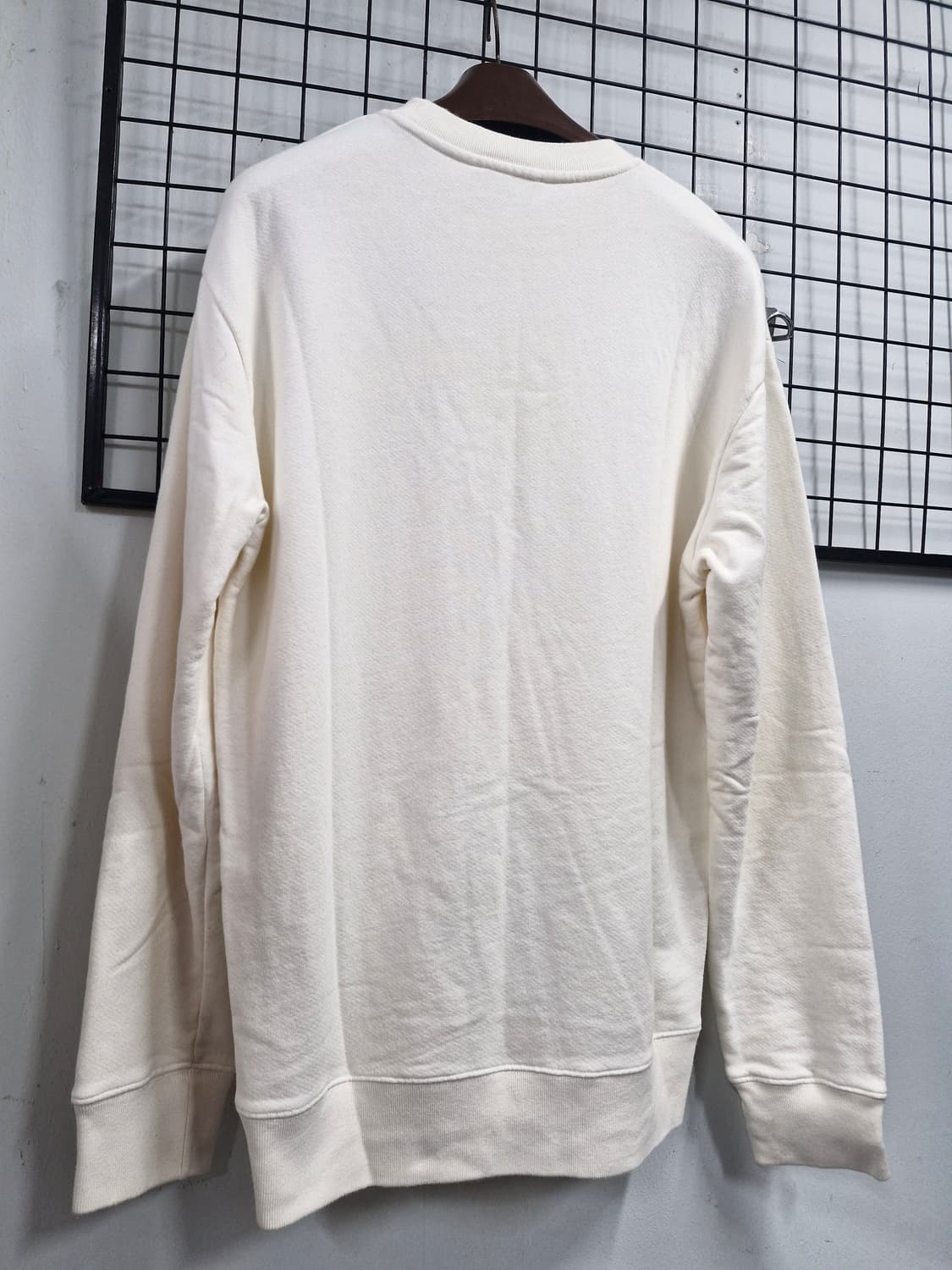 100L 메종키츠네 폭스헤드 맨투맨 아이보리. 상품이미지6