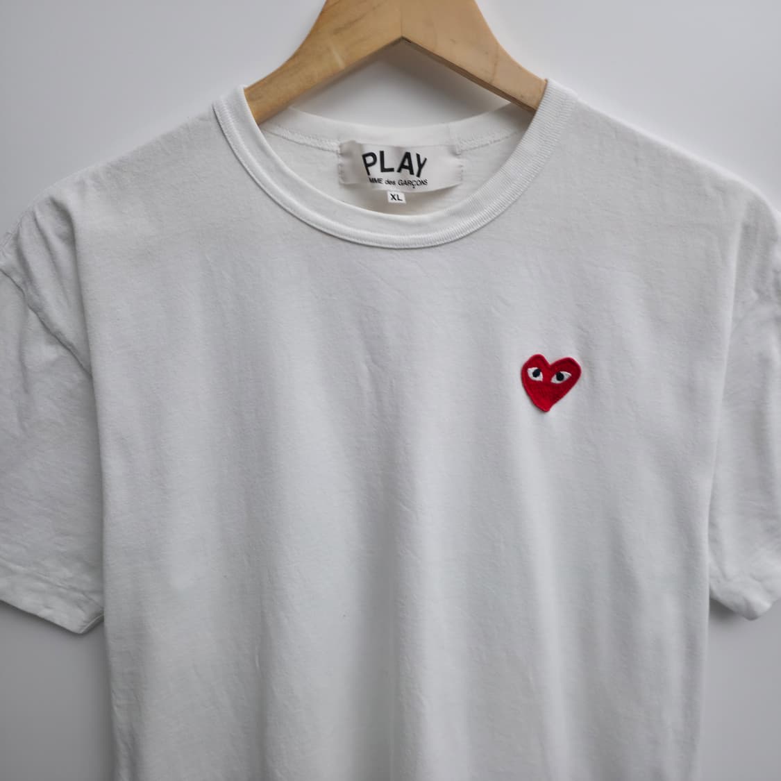 [XL] 꼼데가르송 화이트 반팔티 상품이미지2