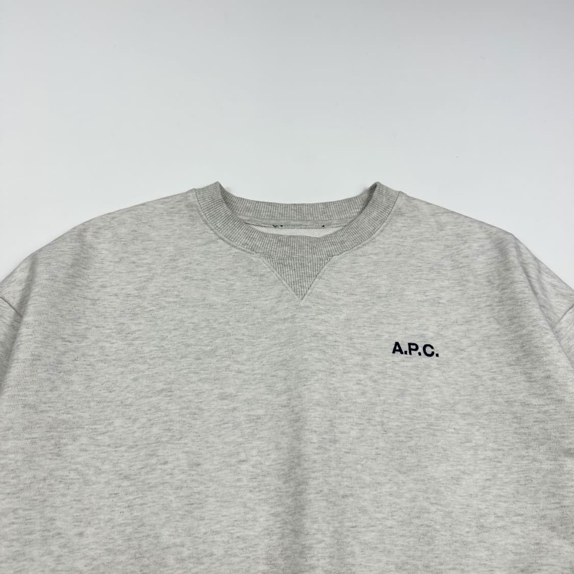 A.P.C 아페쎄 오트밀 크롭 맨투맨 (S 여성추천) 상품이미지1