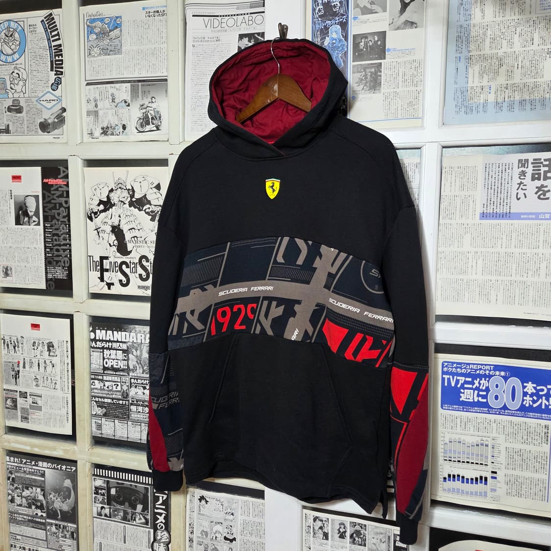퓨마 페라리 빅 프린팅 레이싱 배색 후드티 상품이미지1