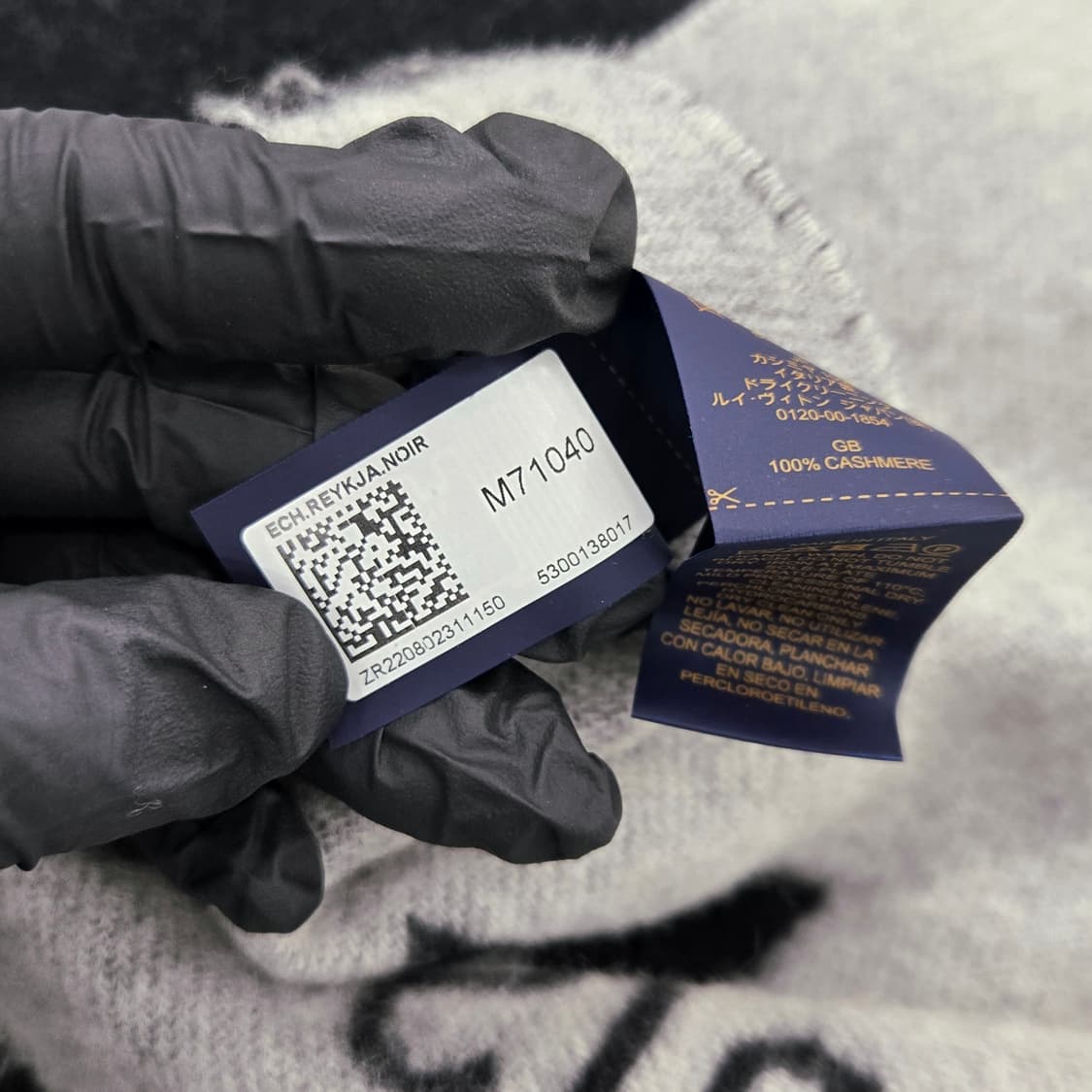 루이비통 LV 모노그램 레이캬비크 캐시미어 머플러 상품이미지4