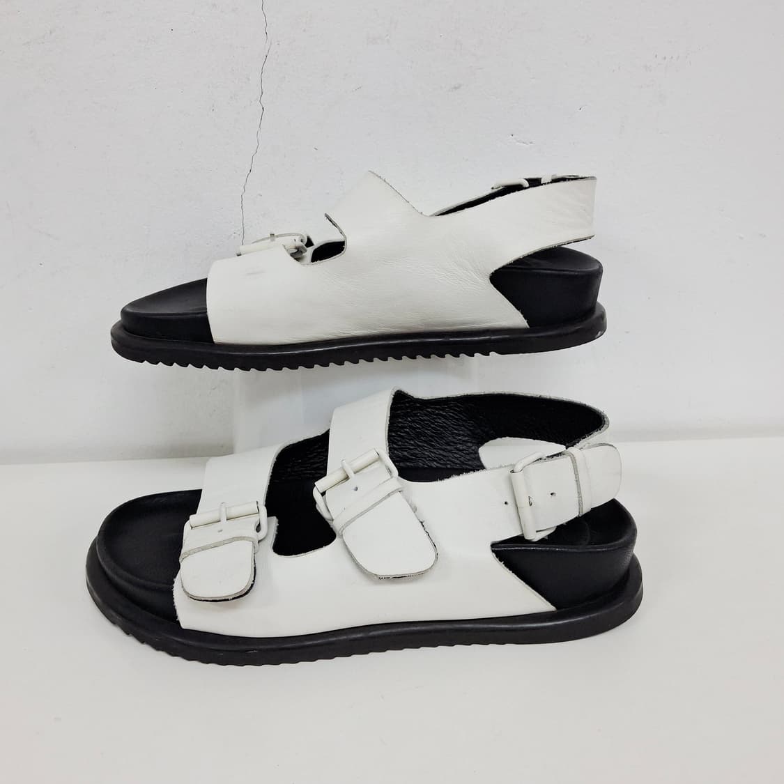 LTRT 레프트라이트 가죽 여성 샌들 235 상태좋음 상품이미지1