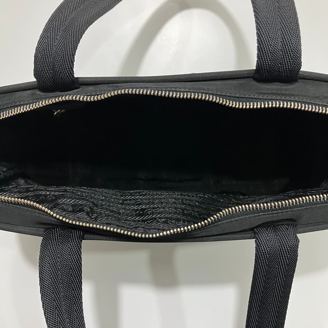 [정품] 프라다 포코노 나일론 자물쇠 숄더백 토트백 상품이미지9