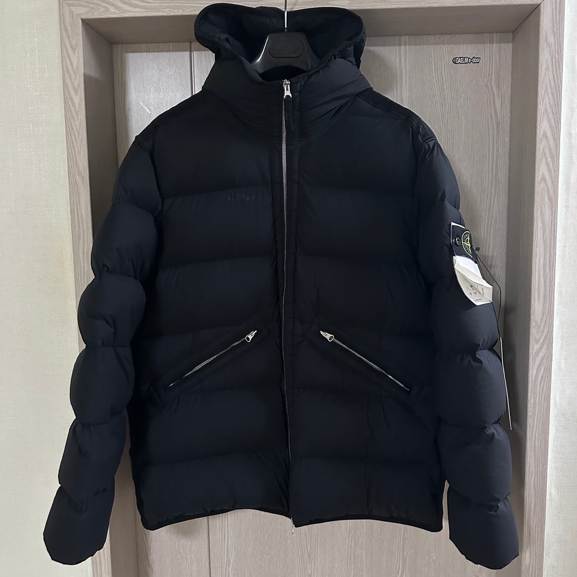 스톤아일랜드 심리스 패딩 상품이미지1