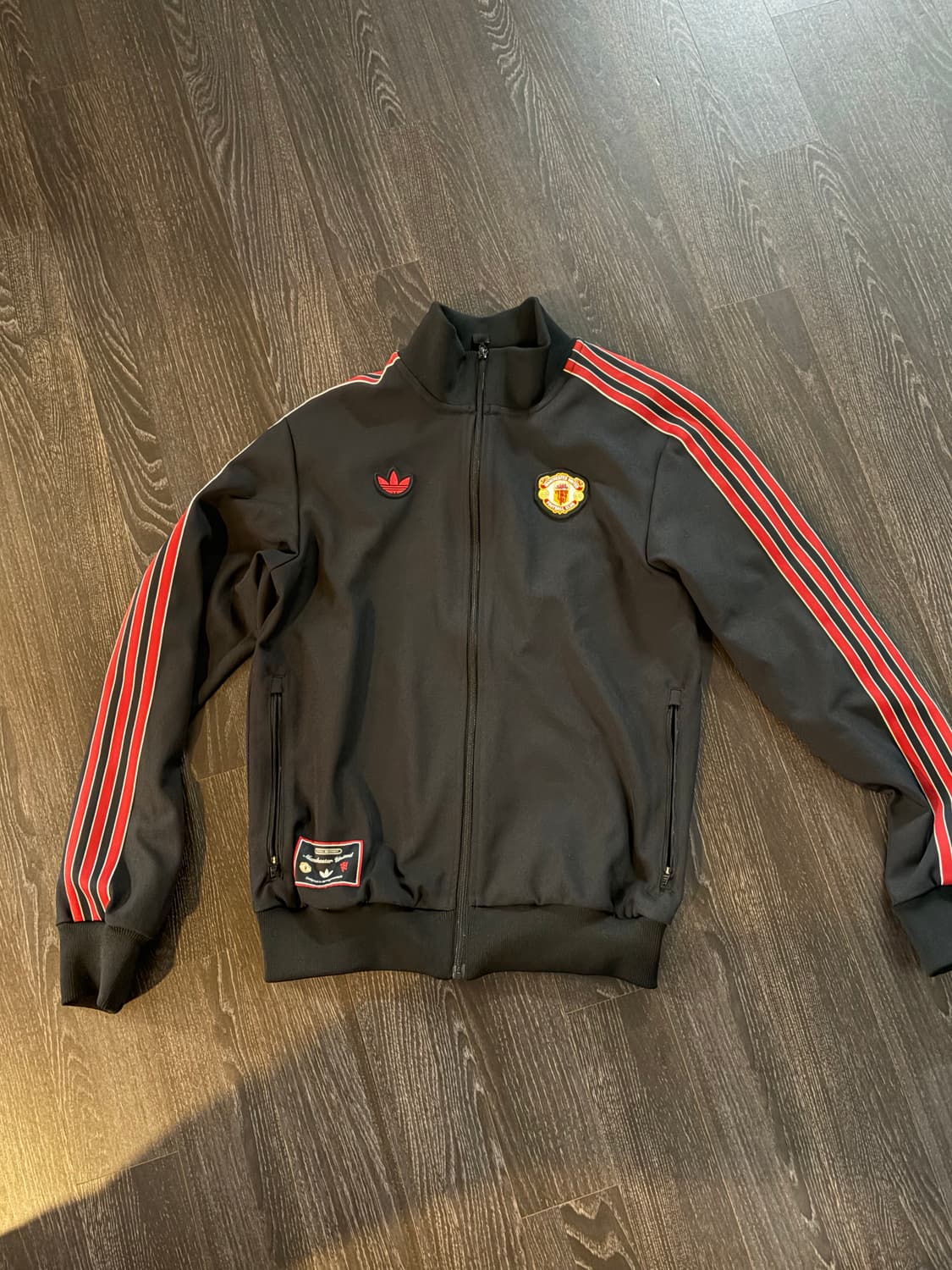 아디다스 맨체스터 유나이티드 테라스 아이콘 트랙탑 블랙 - KR 사이즈 상품이미지1