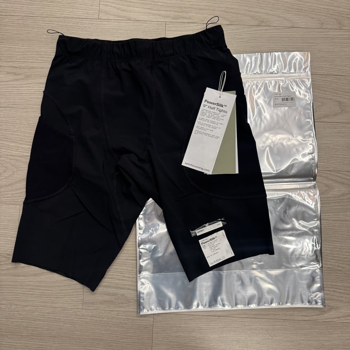 [L] 새티스파이 파워실크 9인치 하프타이츠 상품이미지1